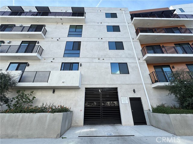 Building Photo - 4383 N Sepulveda Blvd