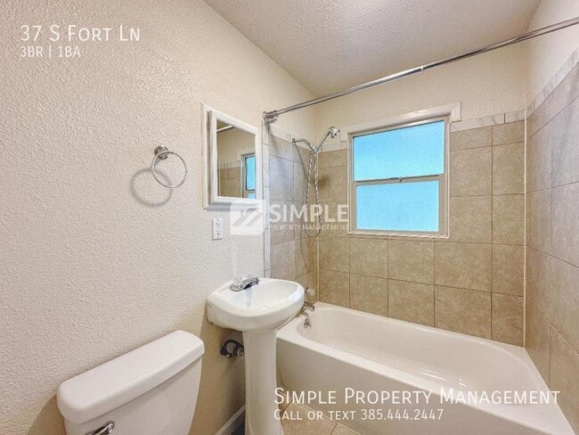 Building Photo - 37 S Fort Ln
