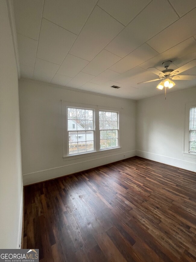 Building Photo - 506 Tanner St