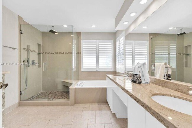 Building Photo - 10766 Crescendo Cir