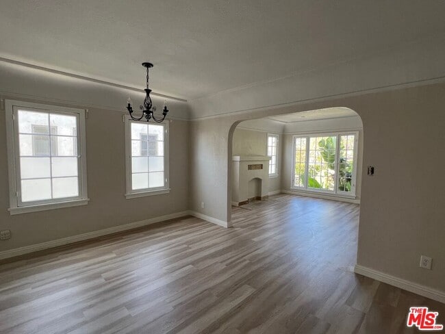 Building Photo - 1282 S Highland Ave