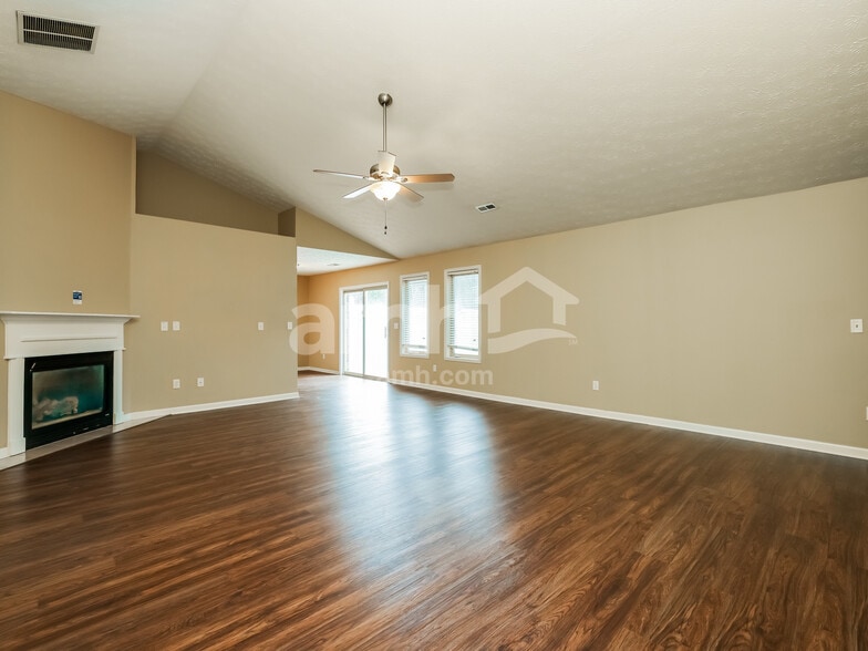 Building Photo - 151 Union Ridge Dr