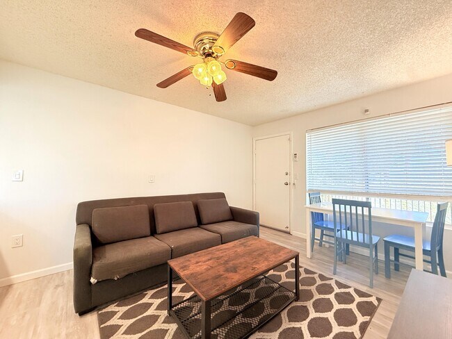 Building Photo - 64281 Spyglass Ave