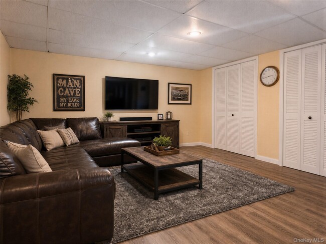 Building Photo - 402 Mountain Laurel Dr