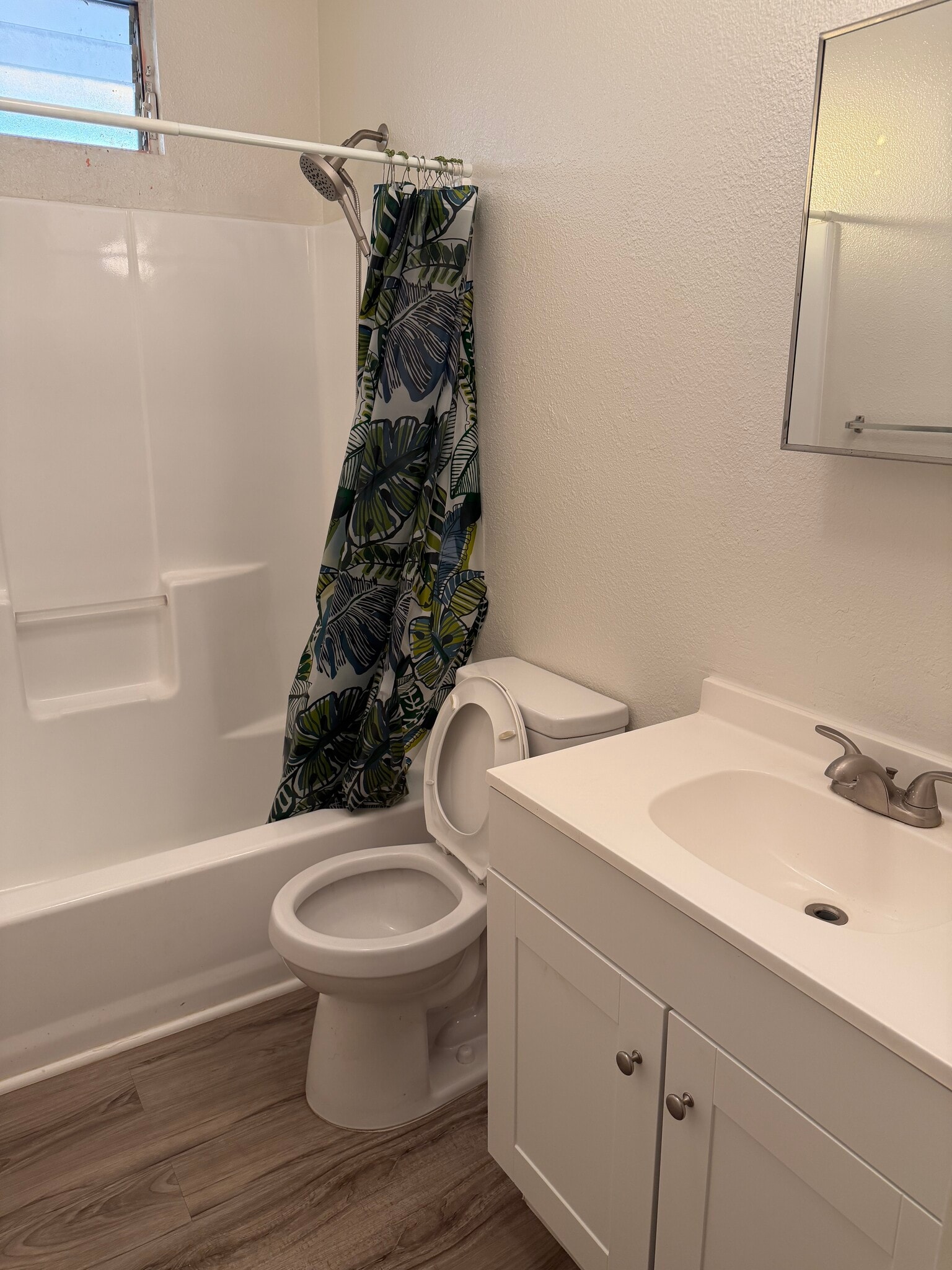 Building Photo - 87-119 Hakimo Rd