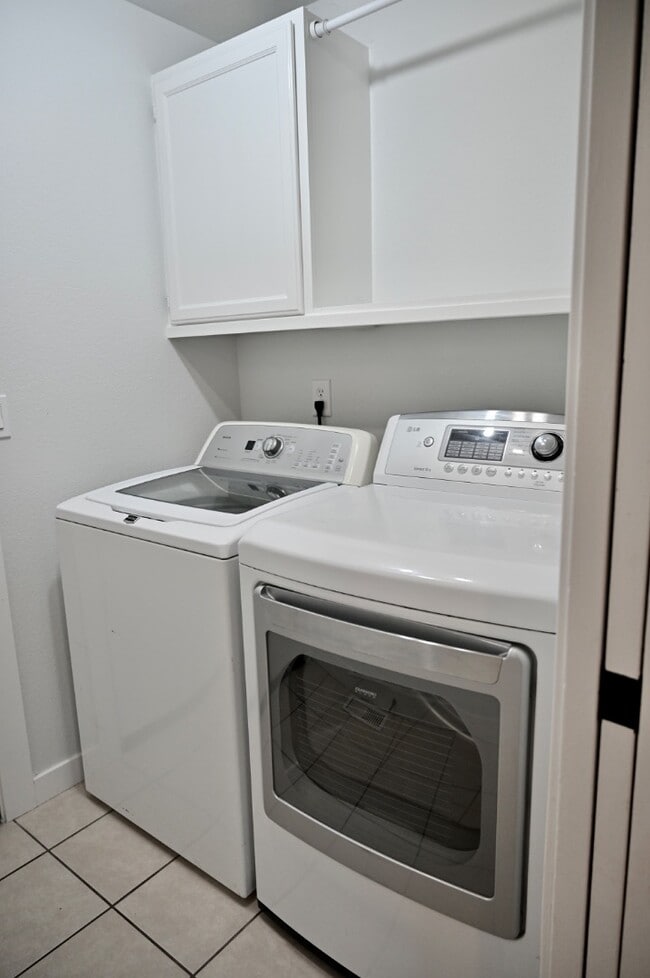 Building Photo - 4400 S Carbine Ave