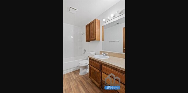 Building Photo - 426 SE 169th Ave