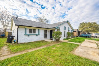 Building Photo - 8124 Beech Cove Ln
