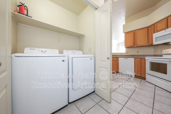 Building Photo - 7362 E Placita Sacra