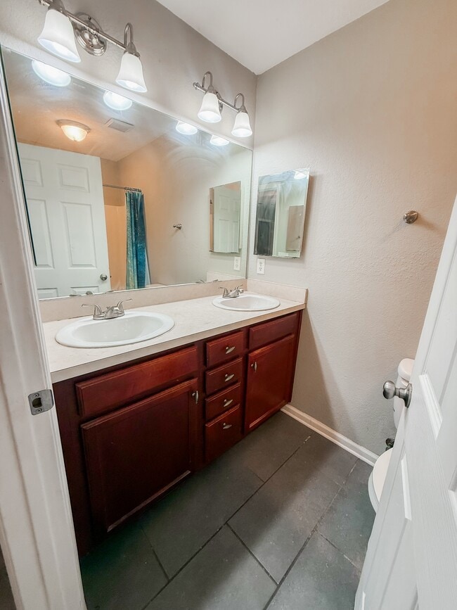 Building Photo - 28 W F Magers Rd