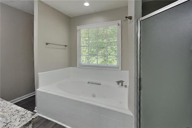 Building Photo - 3540 Spring Creek Cir