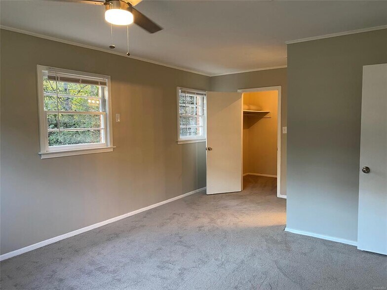 Building Photo - 1717 Robison Hill Rd