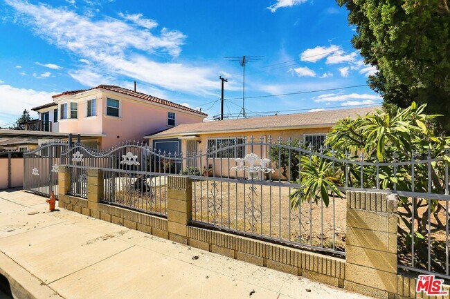 Building Photo - 16711 Mapes Ave