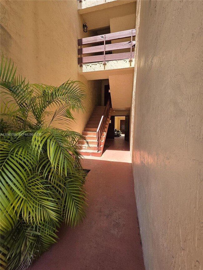 Building Photo - 8800 SW 123rd Ct