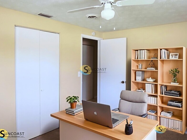 Building Photo - 454 Gano Ct