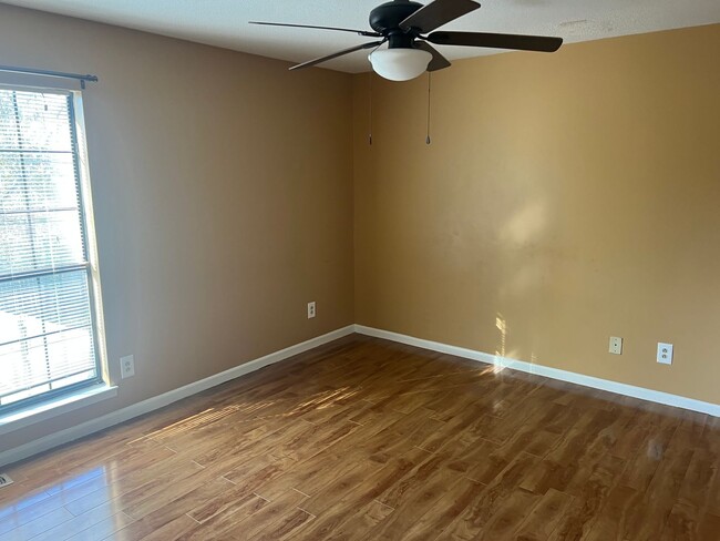 Building Photo - For Rent: Spacious 2-Bedroom, 2.5-Bath Tow...