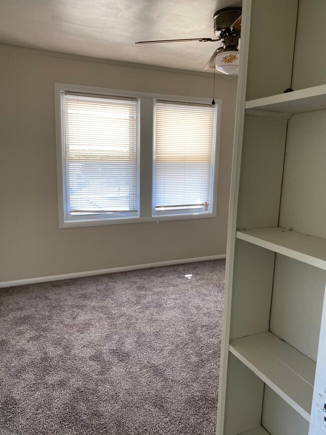 Building Photo - 3200 S 7th St