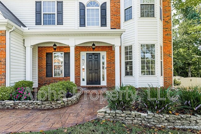 Building Photo - 317 Edenberry Way