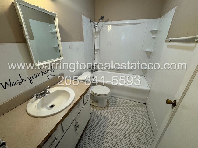 Building Photo - 1617 42nd St Ensley