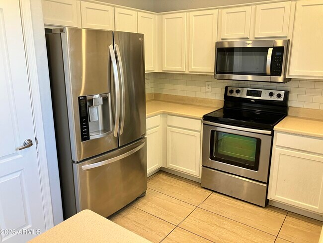 Building Photo - 7392 W Tierra Buena Ln