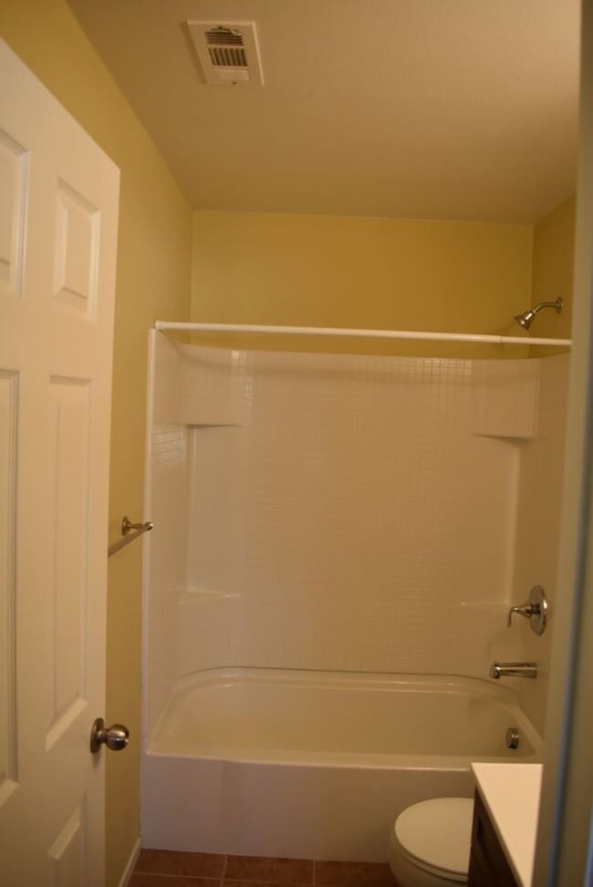 Building Photo - 2 Bedroom Townhome in the Northstar Community of Santee