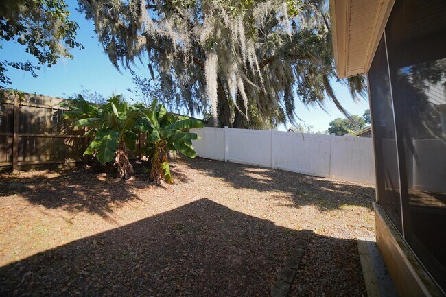 Building Photo - 1155 Sandler Ridge Rd
