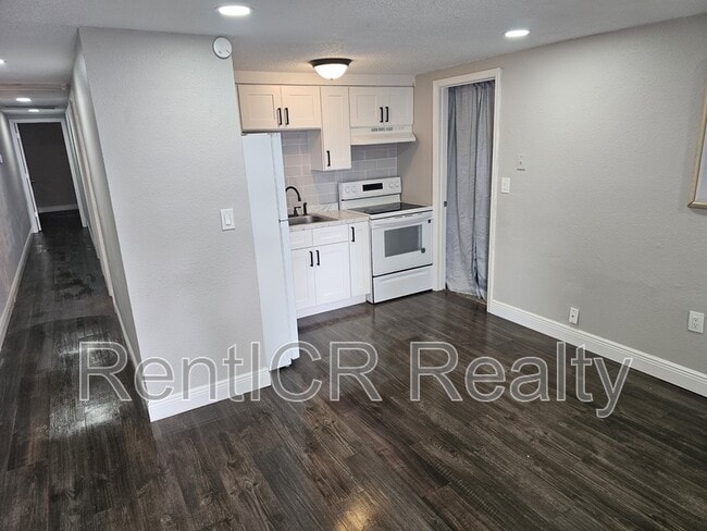 Building Photo - 2989 Willow Ave