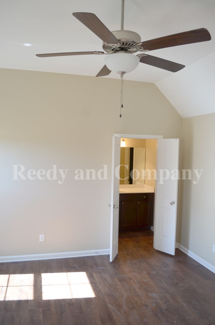 Building Photo - 5467 April Forest Dr