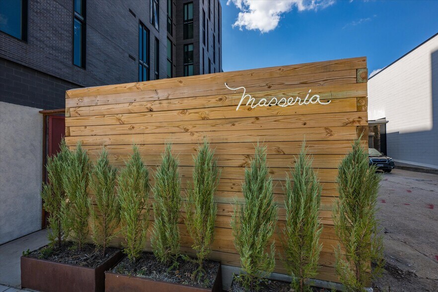 Neighborhood Amenities - 1208 1/2 Wylie St NE