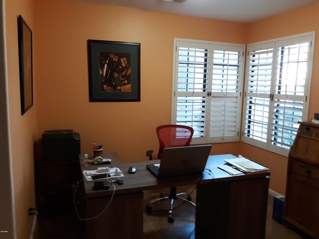 Building Photo - 10537 E Cedar Waxwing Dr