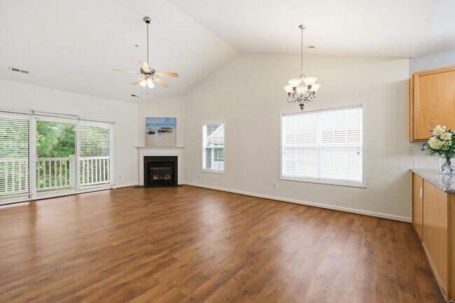 Building Photo - 1224 Claret Ln