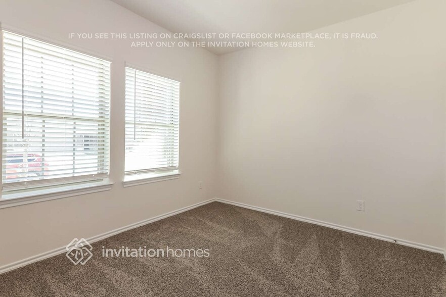 Building Photo - 3912 Malachite Dr