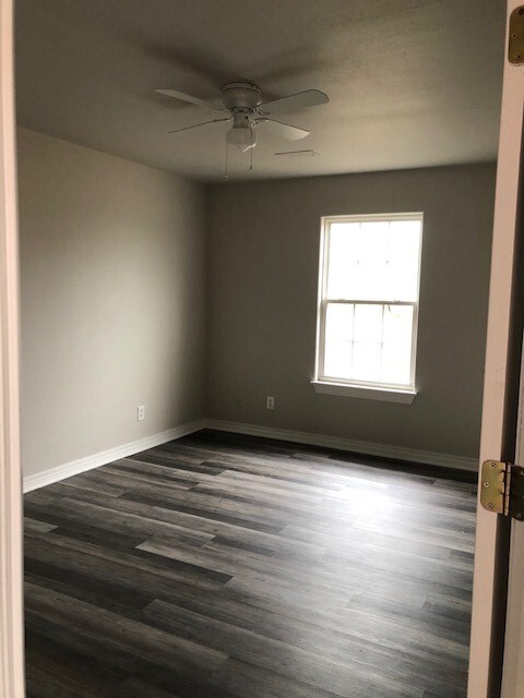 Bedroom 1 - 3768 Grainger Cir