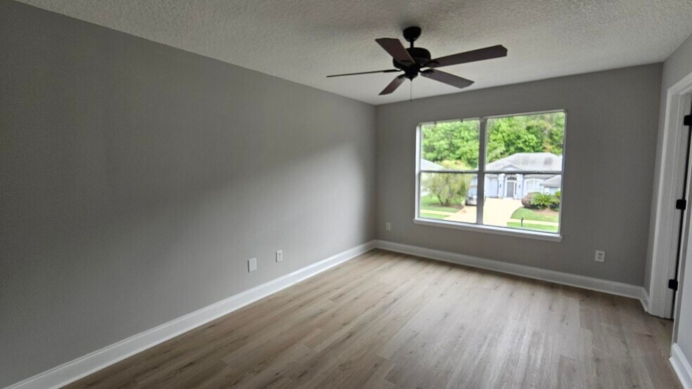 Building Photo - 13983 Summer Breeze Dr