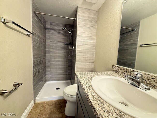 Building Photo - 5421 W Ganado Dr