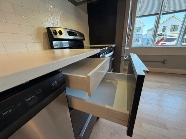 Building Photo - 701 Pierce St