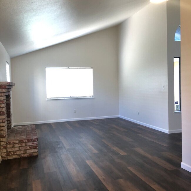 Building Photo - 9112 Hoxie Ct