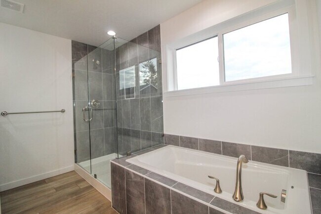 Building Photo - BRAND NEW HOME WITH ALL THE UPGRADES 4bed 2.5bath 2326sf 2 Car Garage