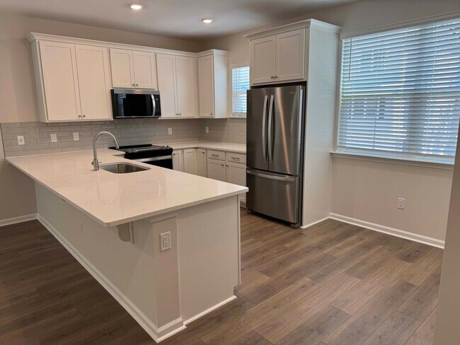 Building Photo - 4 Bedroom Home at Bailey's Cove on Hilton Head Island | Small footprint. Big island life.