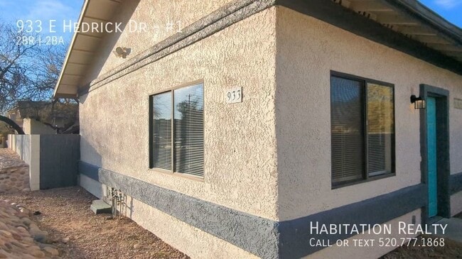 Building Photo - 933 E Hedrick Dr