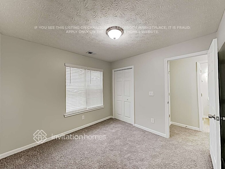 Building Photo - 3384 English Oaks Dr NW