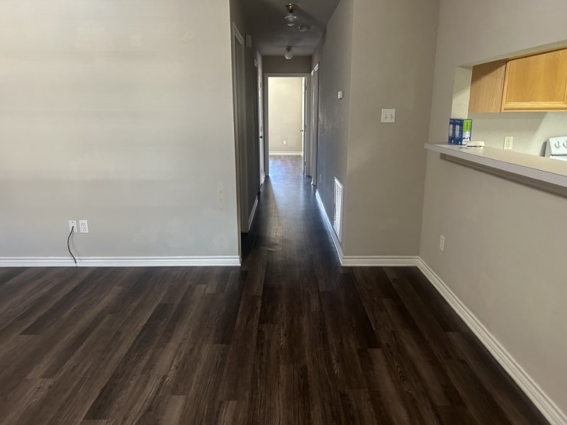 Building Photo - 928 Crepe Myrtle St