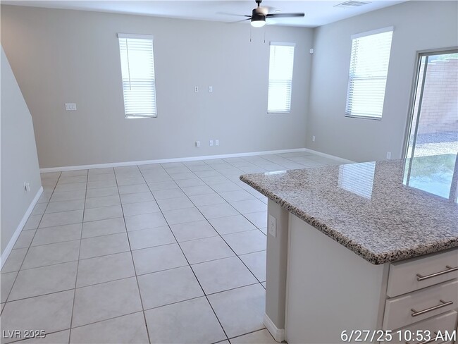Building Photo - 117 Destiny Orch Ct