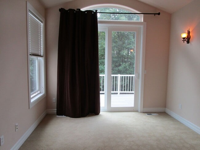 Building Photo - 3604 Cedar Glen Way