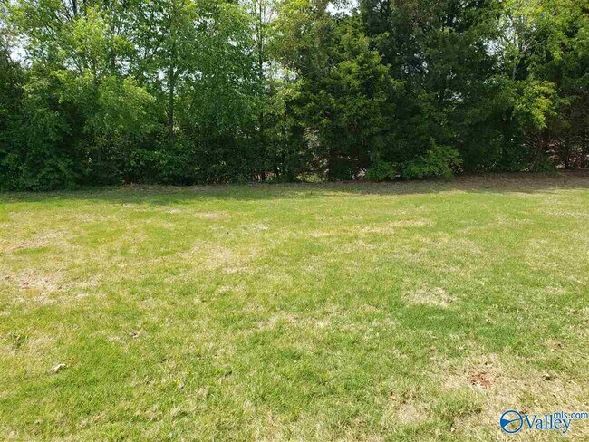Building Photo - 300 Addison Ct