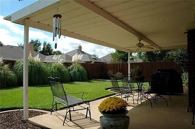 Building Photo - 8028 Buttercup Cir S