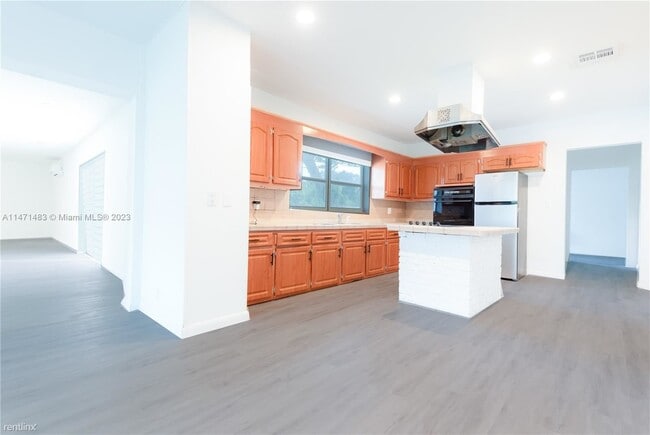 Building Photo - 2 br, 2 bath House - 24201 SW 124th Ave