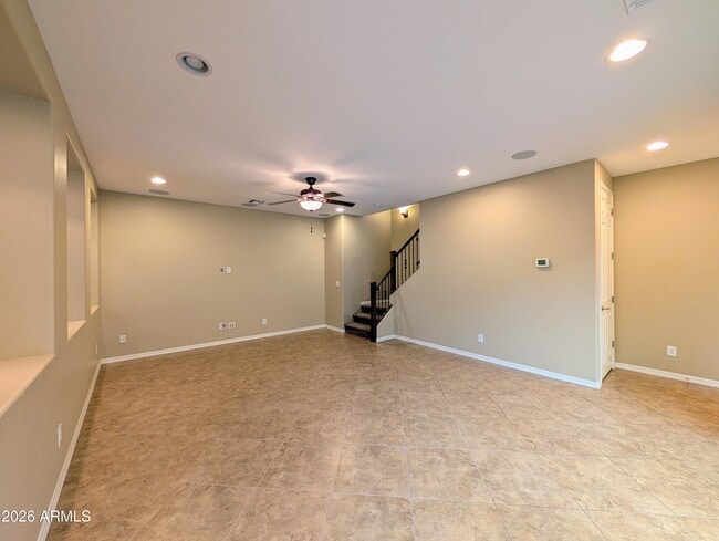 Building Photo - 923 S Osborn Ln