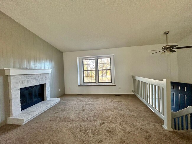 Building Photo - Completely Remodeled Home for Rent in Northwest Longmont