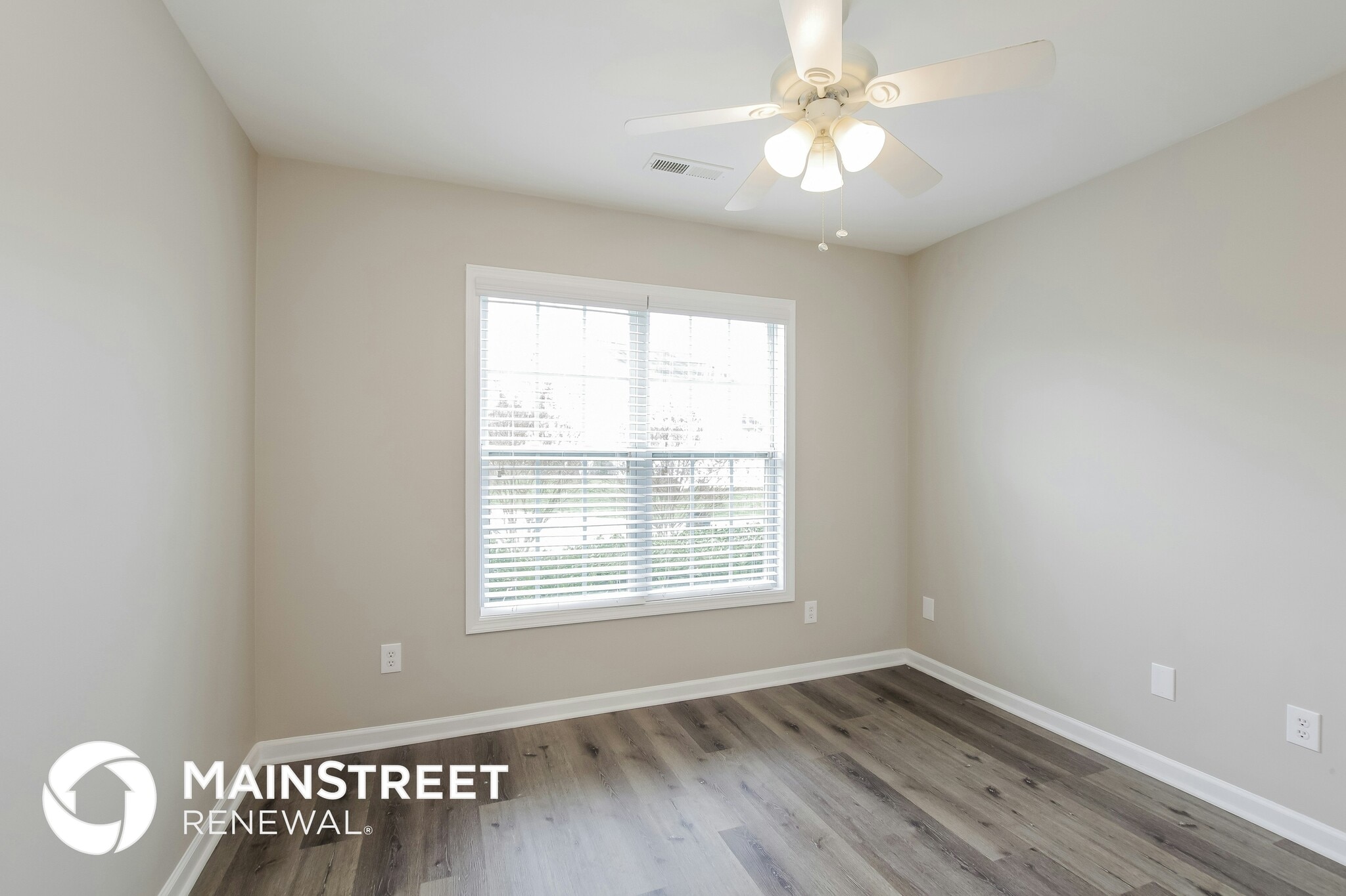 Building Photo - 4817 Fallfield Dr